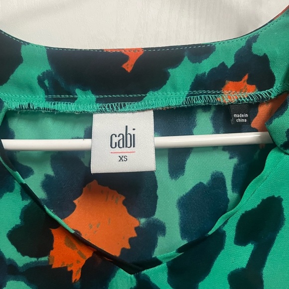 CABI #5023 Rita Animal Print Oversized Blouse Size XS (fits like a Large) - Picture 7 of 8